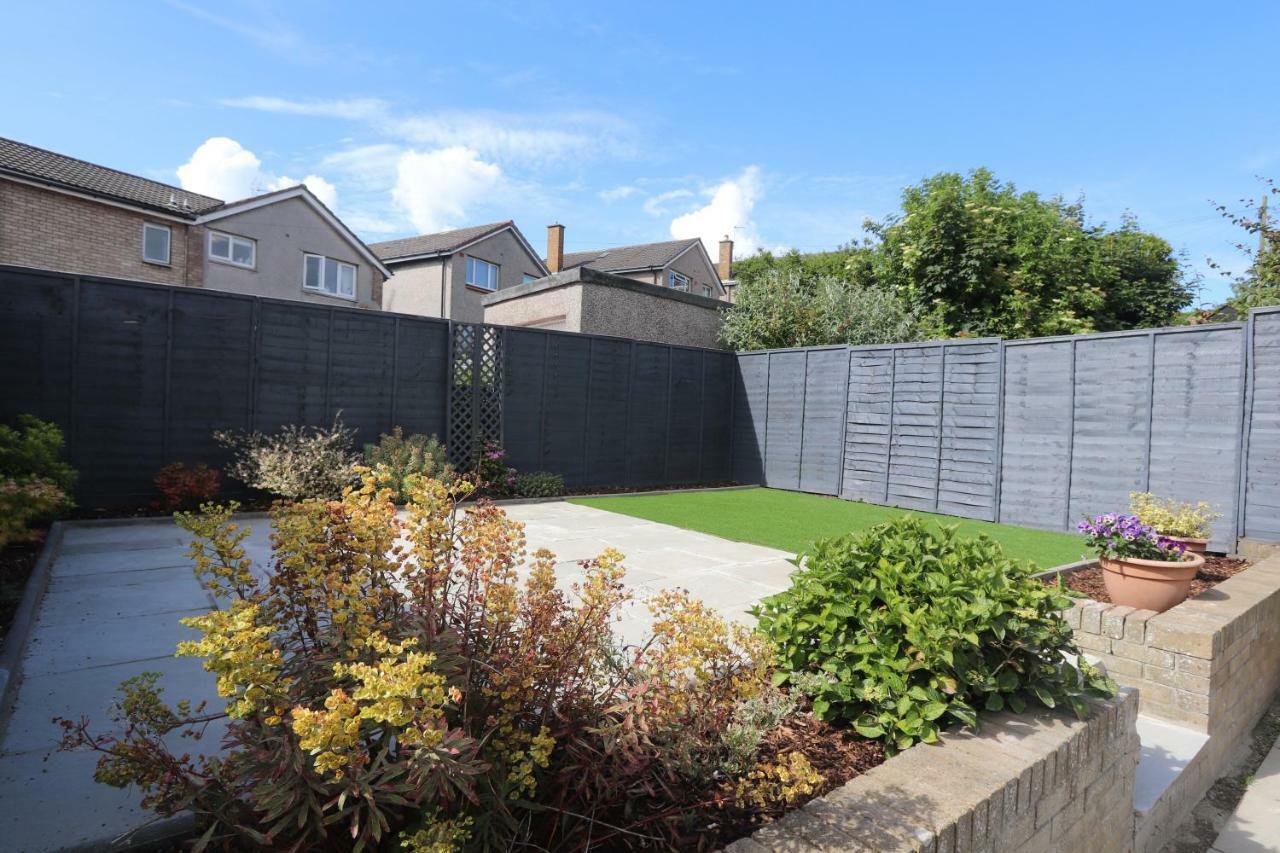 Dunfermline - Luxury 3 Bedroom 2 Bathroom Detached House With Garden Kültér fotó