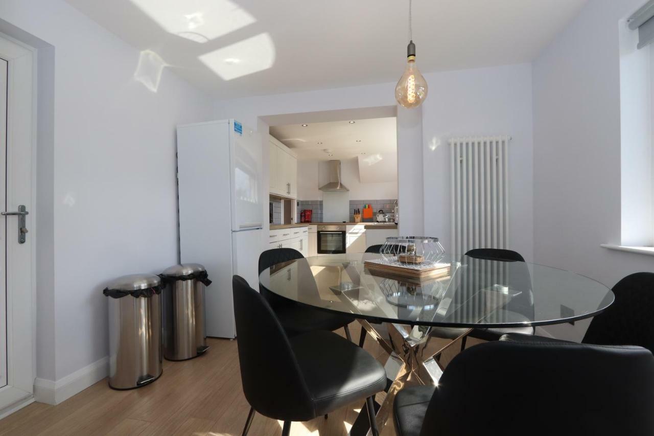 Dunfermline - Luxury 3 Bedroom 2 Bathroom Detached House With Garden Kültér fotó