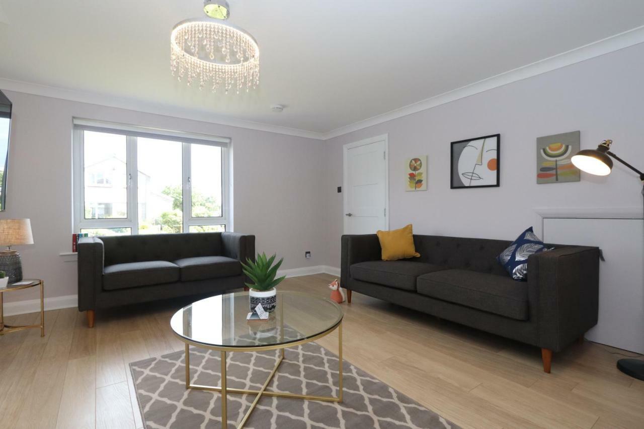 Dunfermline - Luxury 3 Bedroom 2 Bathroom Detached House With Garden Kültér fotó