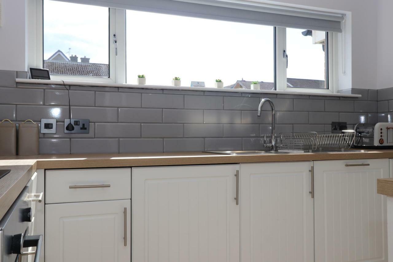 Dunfermline - Luxury 3 Bedroom 2 Bathroom Detached House With Garden Kültér fotó